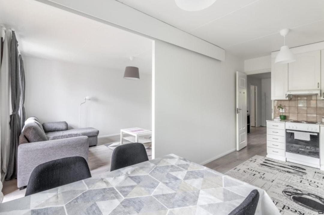 Easy And Short From The Airport Apartment Хелзинки Екстериор снимка
